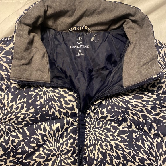 NWOT Puffer Vest - Picture 2 of 2